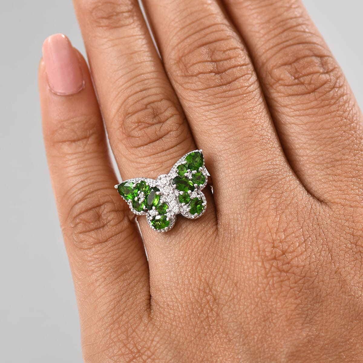 Chrome Diopside and White Zircon 2.25 ctw Butterfly Ring in Rhodium Over Sterling Silver image number 2