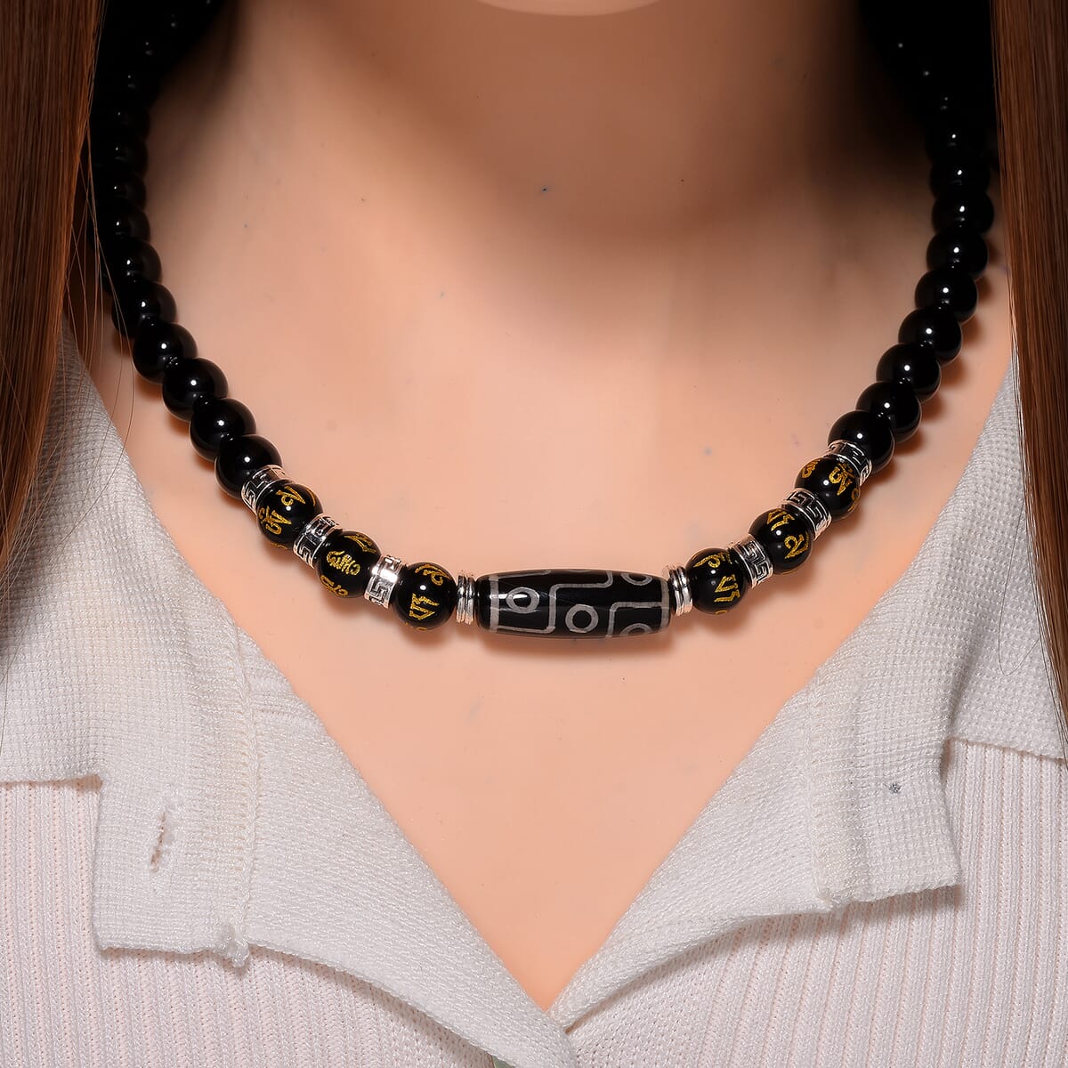 Agate and Black Obsidian 305 ctw Necklace 18-20 Inches in Silvertone image number 1