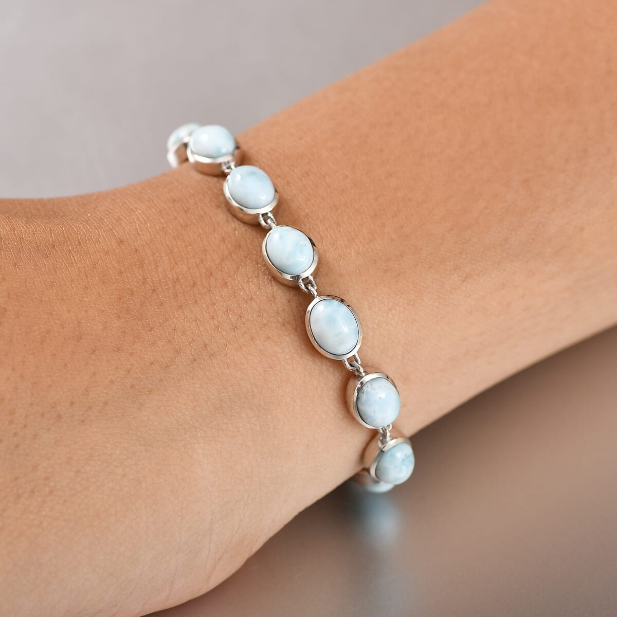 D'Joy Premium Larimar 24.15 ctw Dolphin Dance Bracelet in Rhodium Over Sterling Silver (7.25 In) image number 2