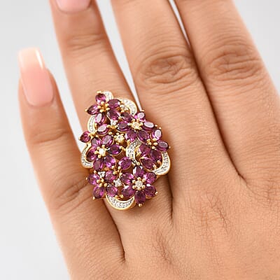 D'Joy Orissa Rhodolite Garnet and White Zircon 7.30 ctw Bunch of Flower Ring in 18K Vermeil Yellow Gold Over Sterling Silver (Size 6.0)