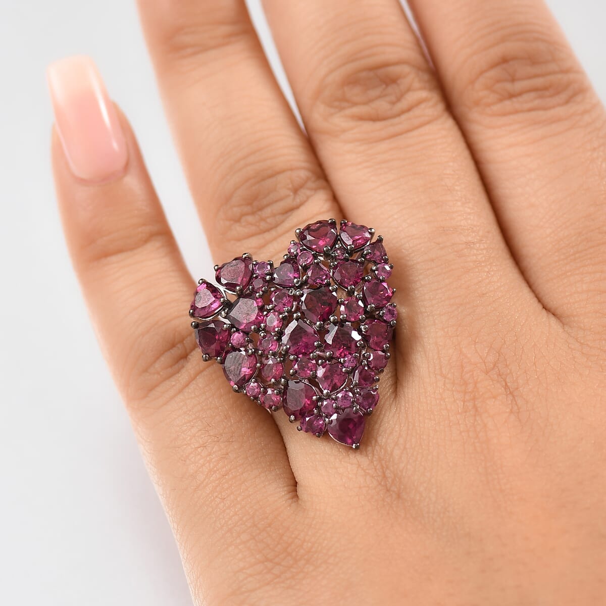 D'Joy Orissa Rhodolite Garnet 10.80 ctw Eternal Love Heart Ring in Rhodium Over Sterling Silver (Size 5.0) image number 2