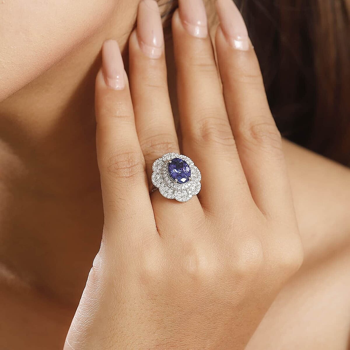 Certified and Appraised Rhapsody AAAA Tanzanite and E-F VS Diamond 3.96 ctw Floral Ring in 950 Platinum (Size 7.5) 8.65 Grams  image number 2