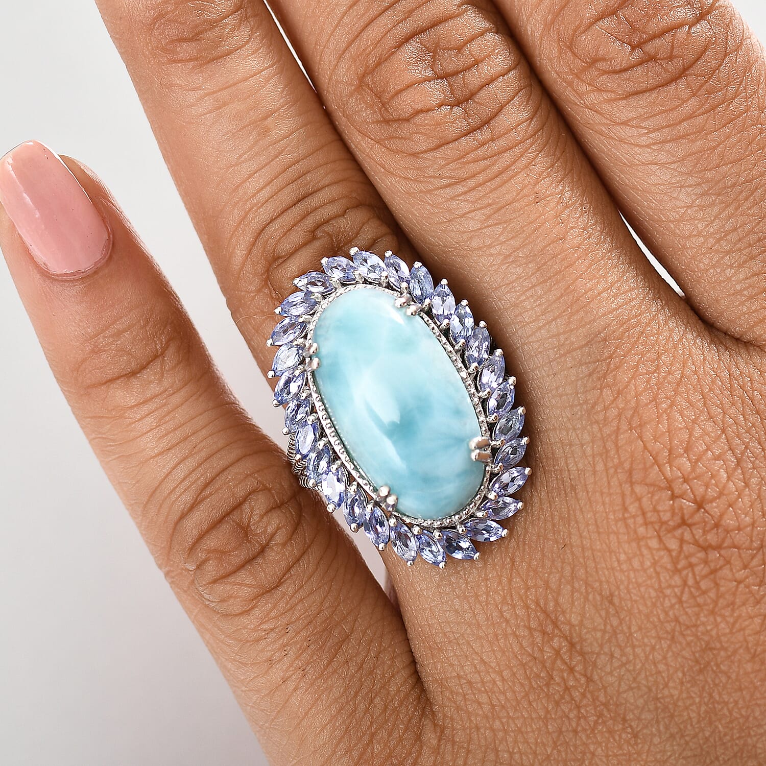 Oval / 10 - Product card gallery slide 3 (9432749277439)
