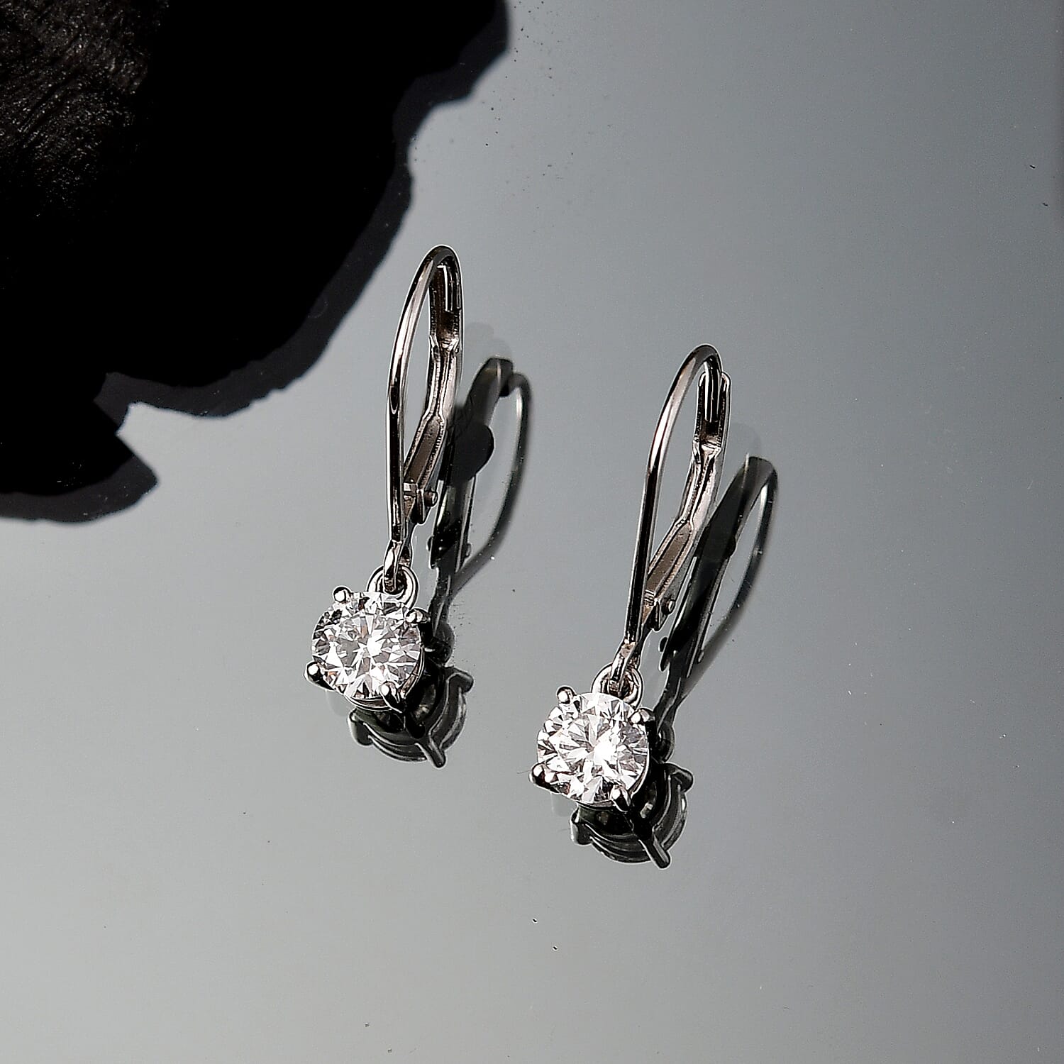 Luxuriant Lab Grown Diamond E-F VS 1.00 ctw Solitaire Stud Earrings in 950 Platinum