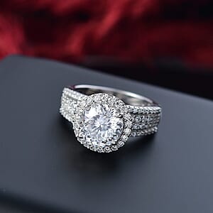 D'Joy 120 Facets Moissanite Vintage Halo Ring in Rhodium Over Sterling Silver (Size 5.0) 4.65 ctw