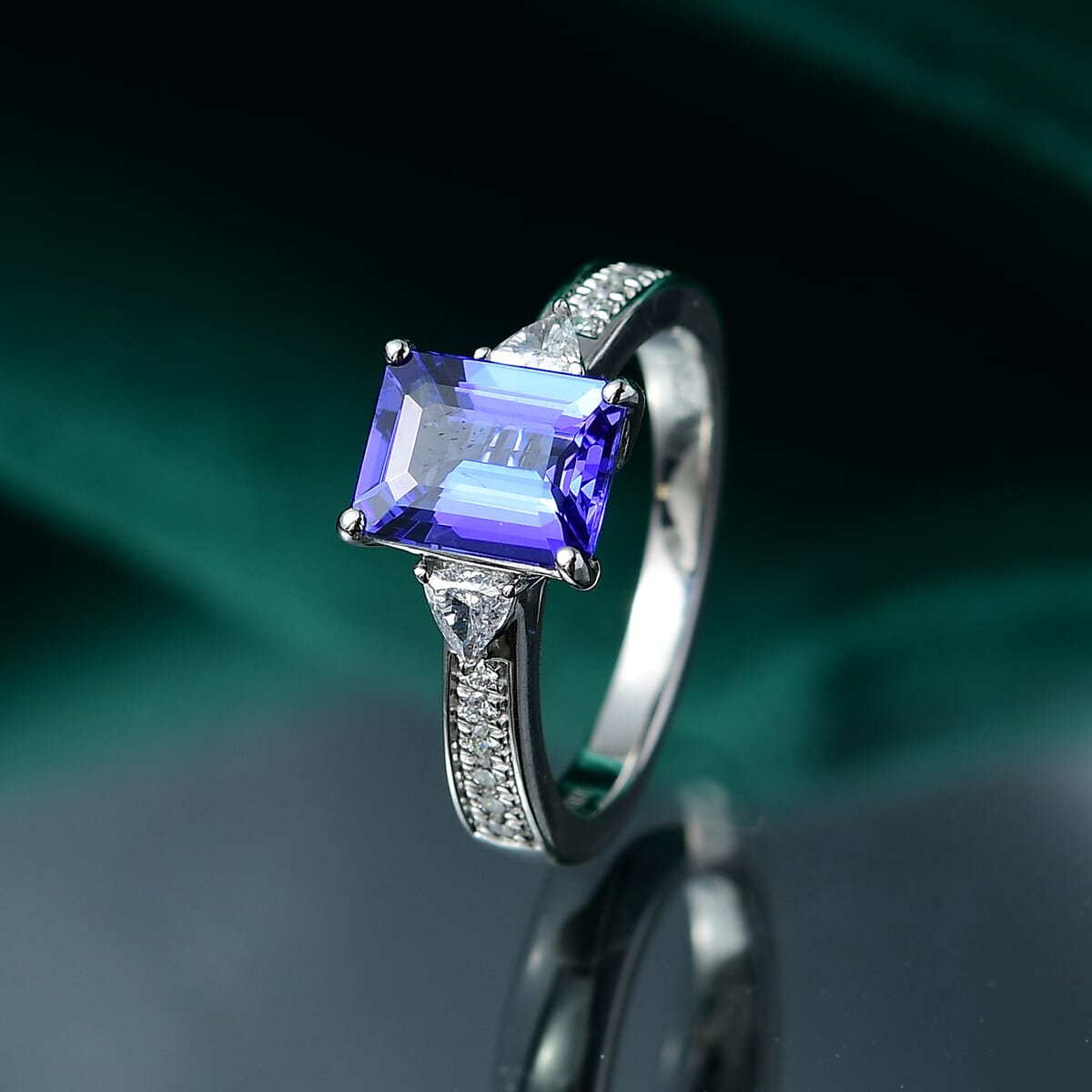 Certified & Appraised Rhapsody AAAA Tanzanite and E-F VS Diamond 2.91 ctw Ring in 950 Platinum (Size 10.0) 6.05 Grams image number 1