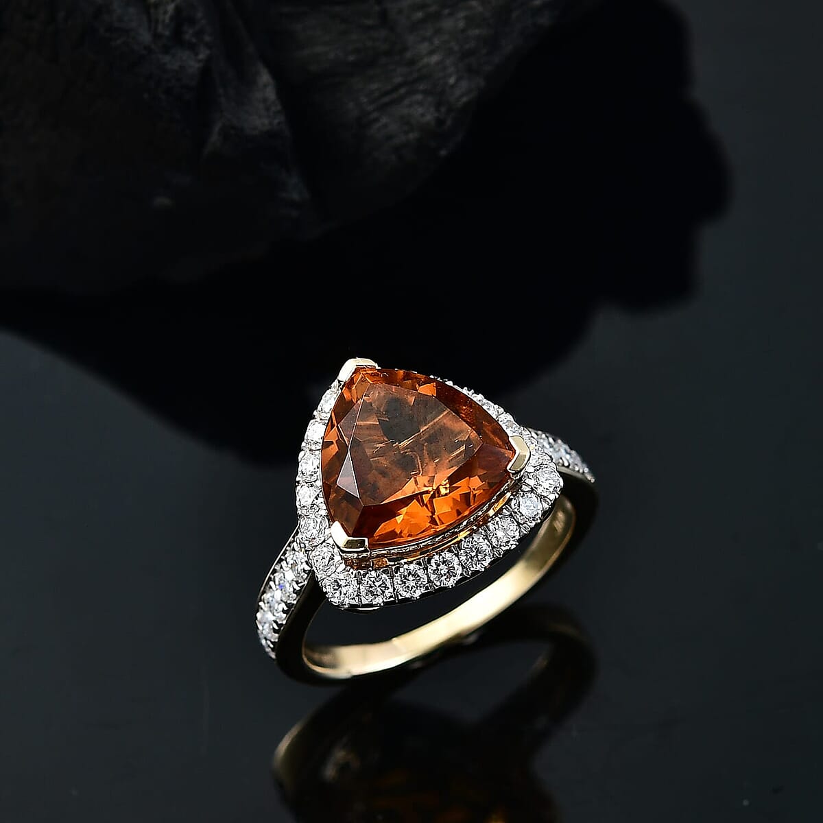 10K Yellow Gold AA LAGOAO Mandarin Citrine, Luxuriant Lab Grown Diamond (GH, SI) Ring (Size 9.5) 4.74 ctw image number 1