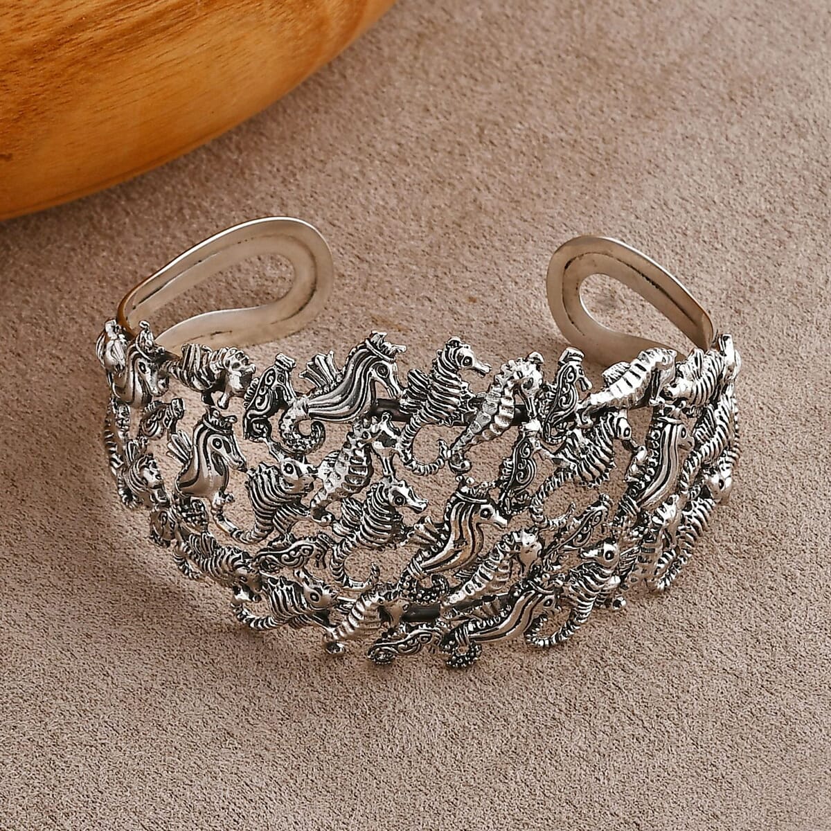 Bali Legacy Seahorse Cuff Bracelet in Sterling Silver (7.25 In) 35.25 Grams image number 1