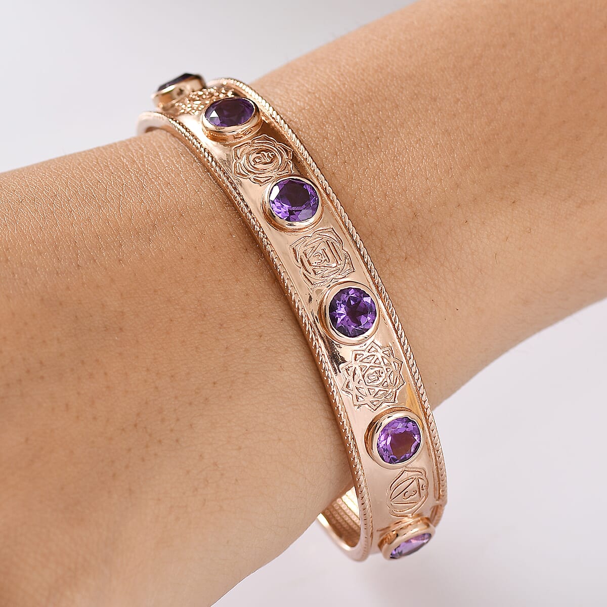African Amethyst 7.25 ctw Cuff Bracelet in 14K RG Over Copper with Magnet (7.25 In) image number 2