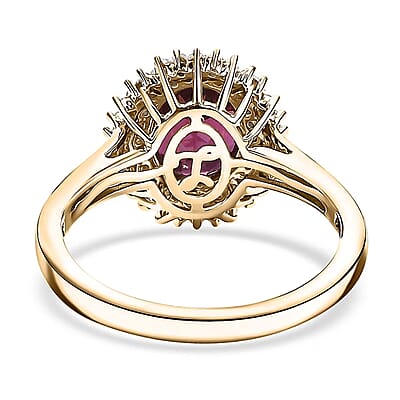 Luxoro 10K Yellow Gold AAA Radiant Ember Garnet, Diamond (I2) (0.34 cts) Ring (Size 5.0) 2.70 ctw