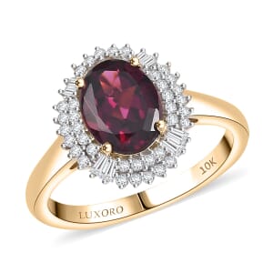 Luxoro 10K Yellow Gold AAA Radiant Ember Garnet, Diamond (I2) (0.34 cts) Ring (Size 10.0) 2.70 ctw