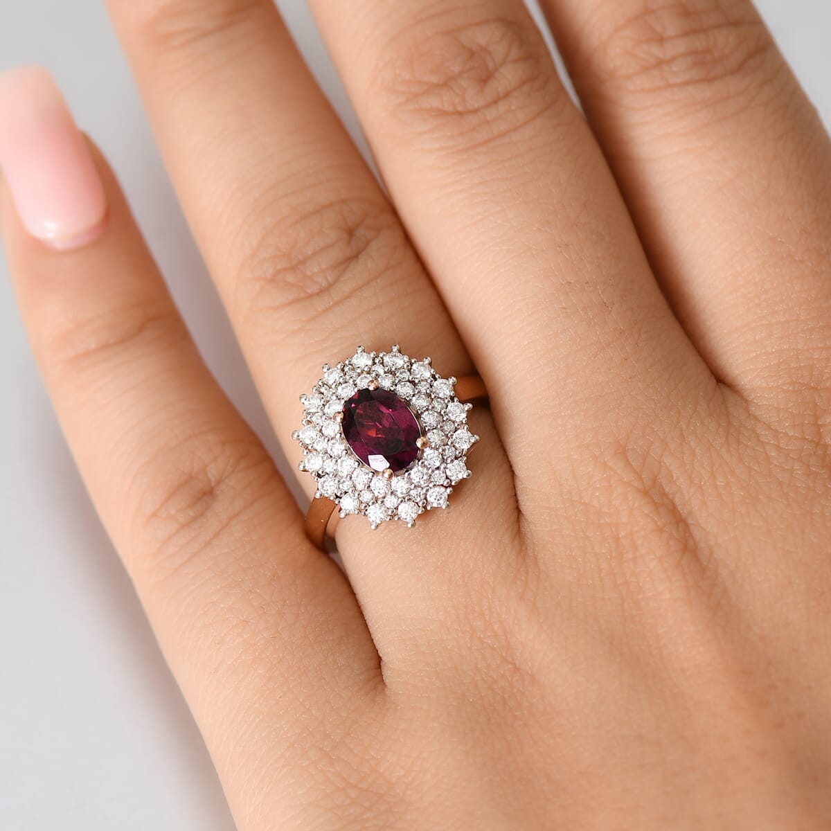 D'Joy AAA Radiant Ember Garnet and Moissanite 2.15 ctw Royal Bloom Ring in 18K Vermeil Rose Gold Over Sterling Silver (Size 10.0) image number 2