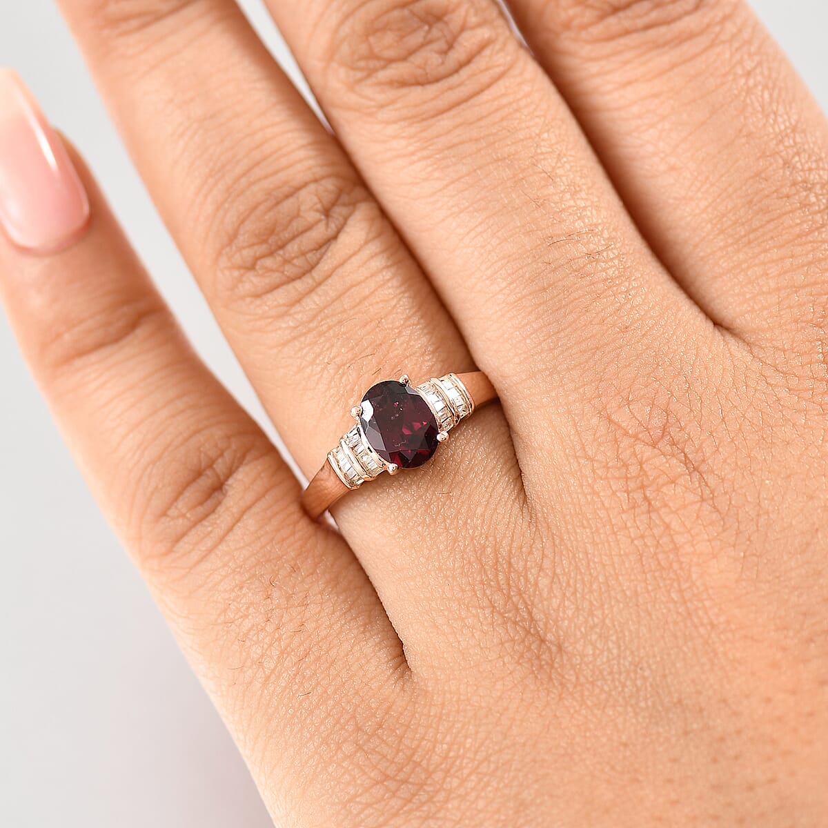 D'Joy Orissa Rhodolite Garnet and Diamond 1.60 ctw Art Deco Ring in 18K Vermeil Rose Gold Over Sterling Silver (Size 8.0) image number 2