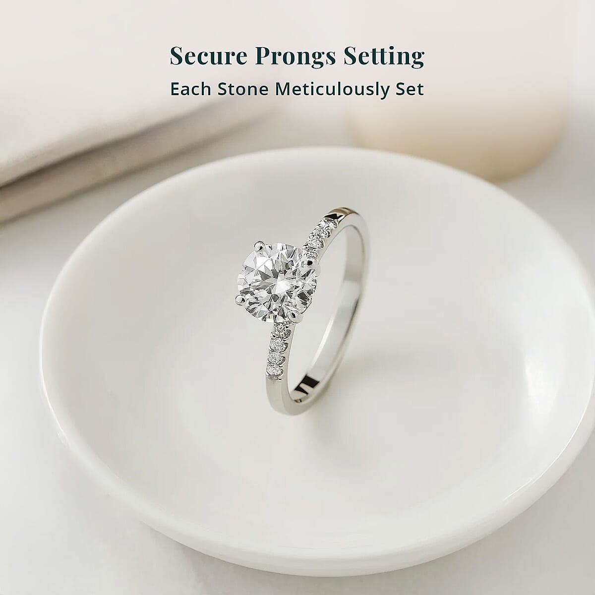 IGI Certified 950 Platinum Luxuriant Lab Grown Diamond (E-F, VS) Ring (Size 5.5) 1.50 ctw image number 4