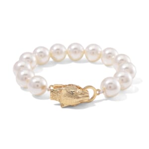 White Shell Pearl Bracelet with Leopard Lock in Goldtone (8.00 In)