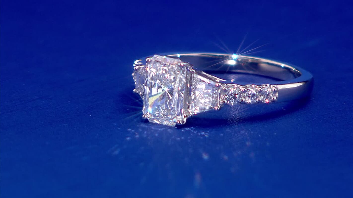 Luxuriant Lab Grown Diamond E-F VS 2.00 ctw Art Deco Ring in 950 Platinum