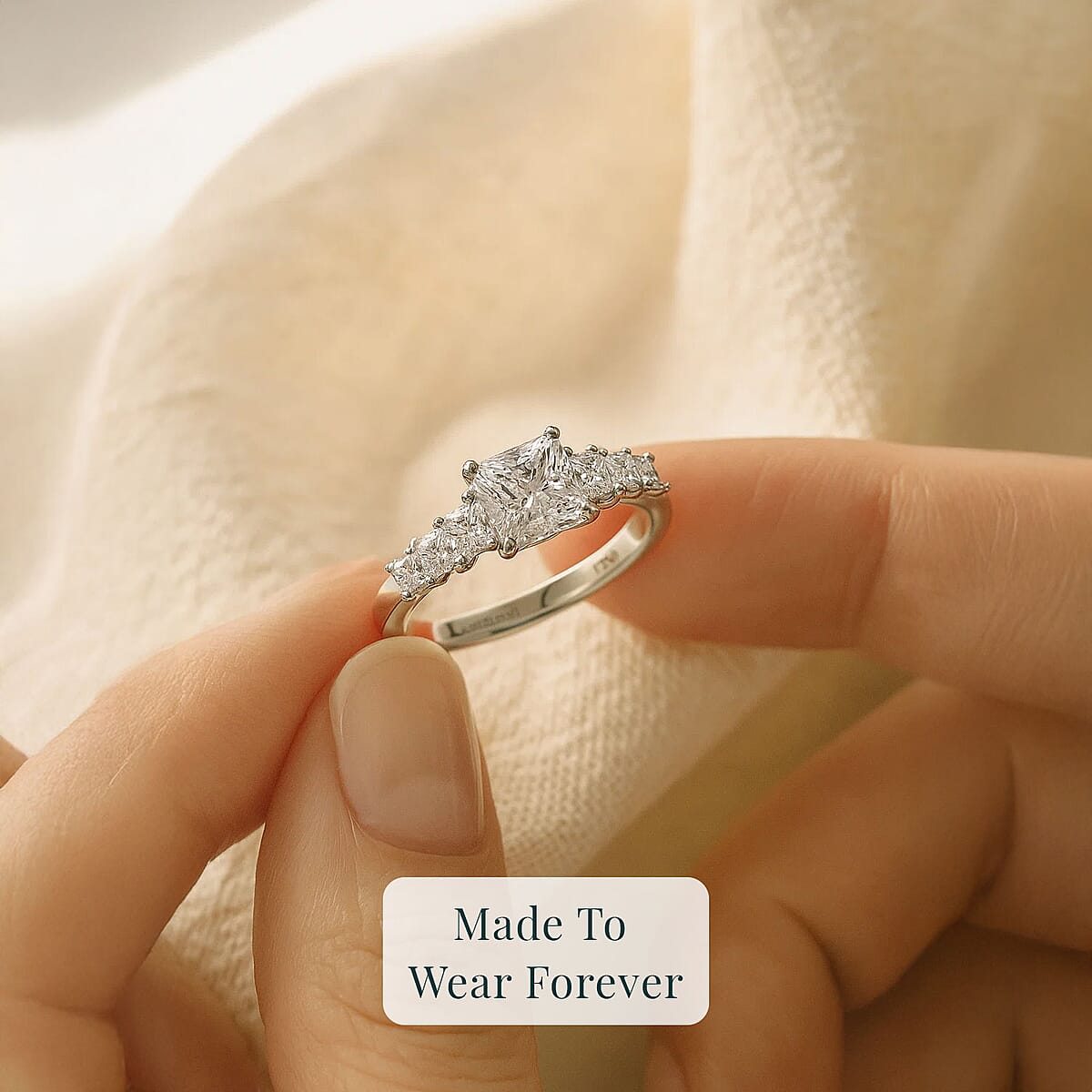 IGI Certified Luxuriant Lab Grown Diamond E-F VS 2.00 ctw Princess Harmony Ring in 950 Platinum (Size 7.0) image number 5