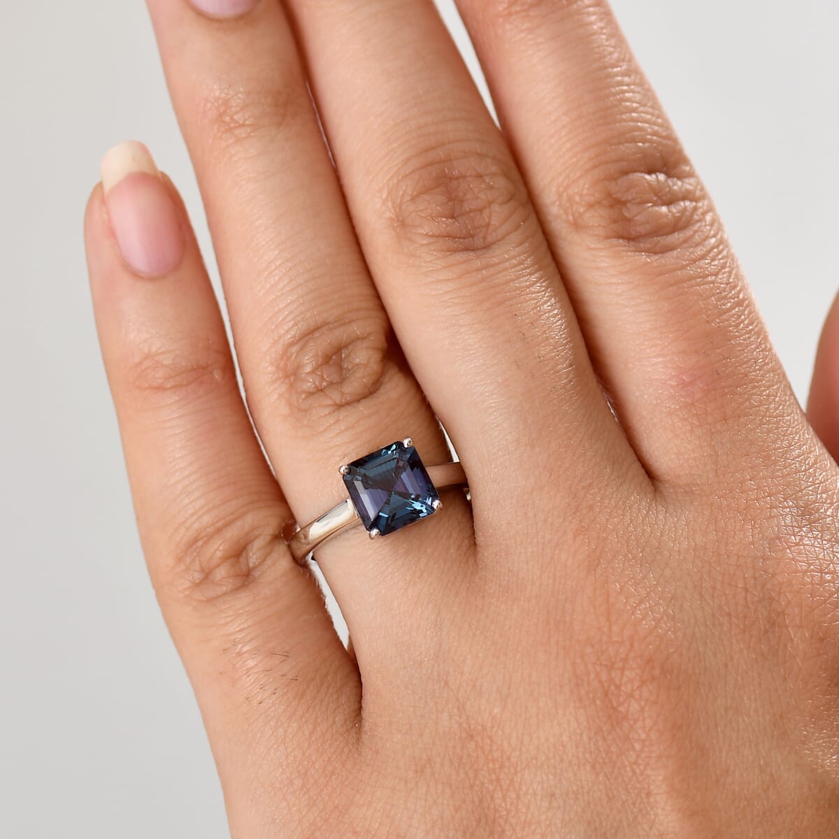 Certified & Appraised AAA Asscher Cut Luxuriant Lab Grown Alexandrite 2.95 ctw Solitaire Ring in 10K White Gold (Size 10.0) image number 2