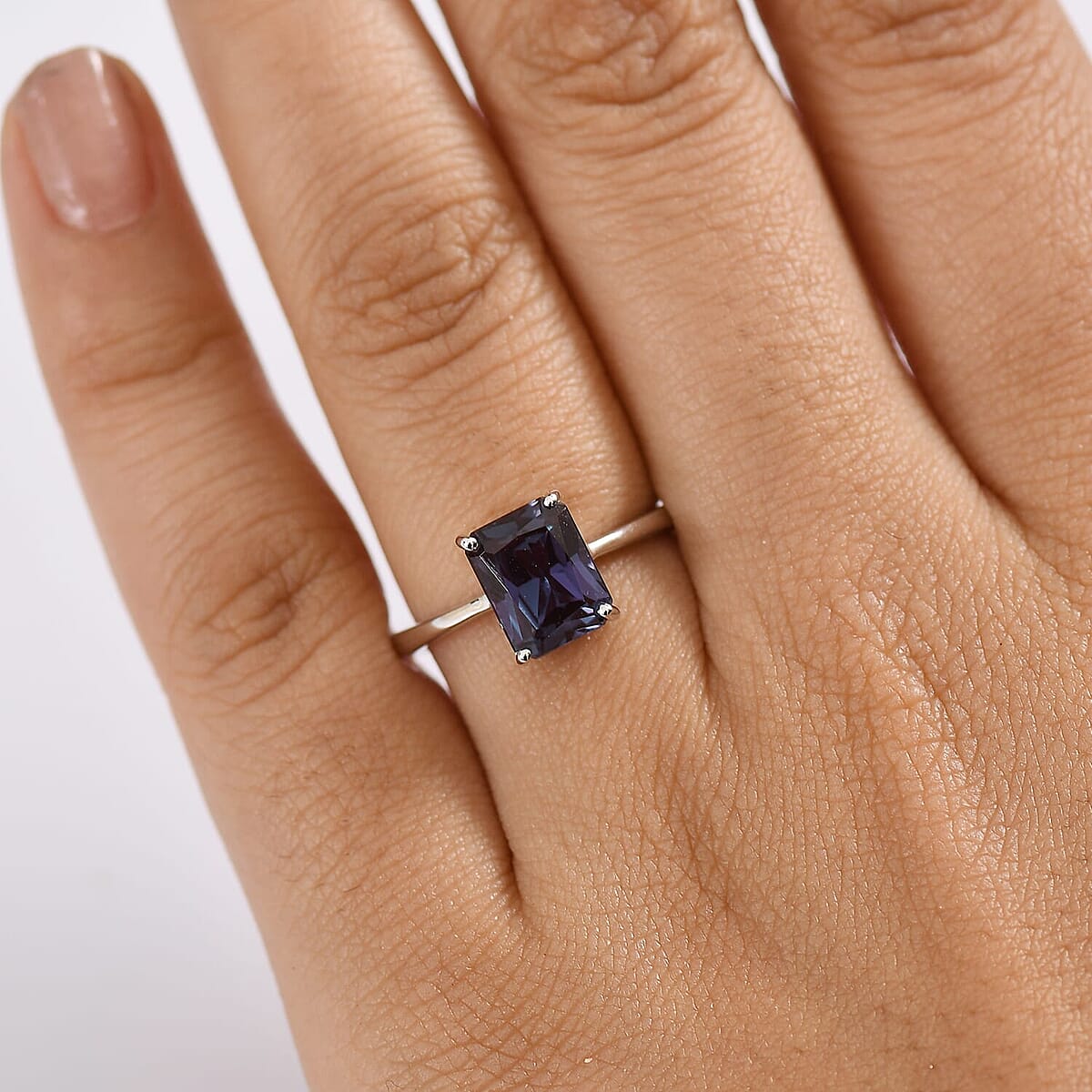 Certified & Appraised 10K White Gold AAA Luxuriant Lab Grown Alexandrite Solitaire Ring (Size 6.5) 3.01 ctw image number 2