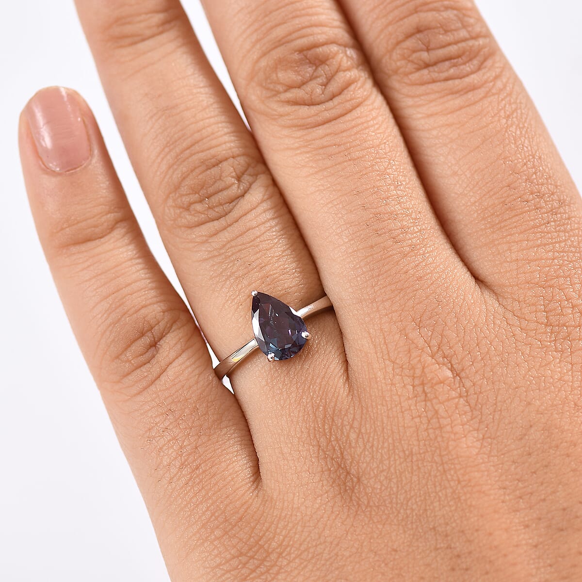 Certified & Appraised AAA Luxuriant Lab Grown Alexandrite 2.06 ctw Solitaire Ring in 10K White Gold (Size 10.0) image number 2