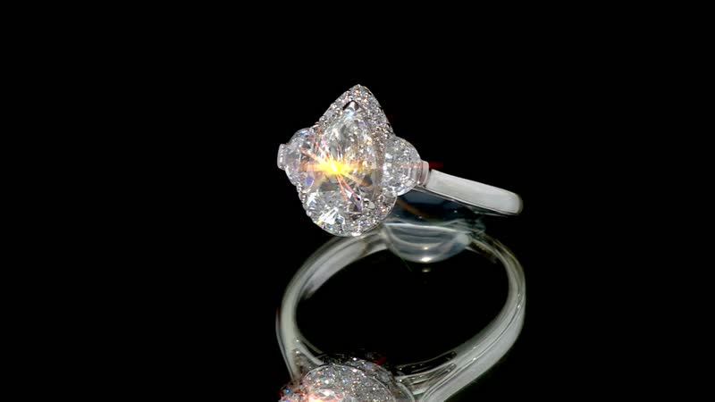 IGI Certified 950 Platinum Luxuriant Lab Grown Diamond (E-F, VS) Ring (Size 10.0) 2.00 ctw