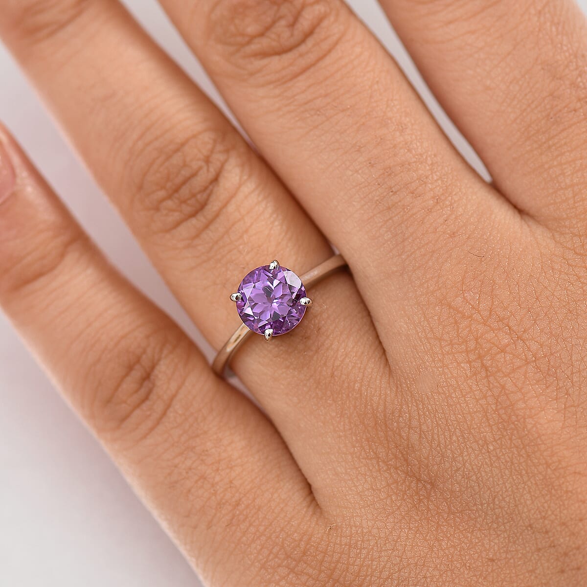 Certified & Appraised AAA Luxuriant Lab Grown Purple Sapphire 2.79 ctw Solitaire Ring in 10K White Gold (Size 9.0) image number 2