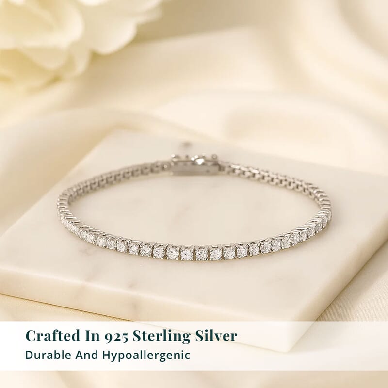 Luxuriant Lab Grown Diamond G-H SI 4.30 ctw Tennis Bracelet in Rhodium Over Sterling Silver (8.00 In)