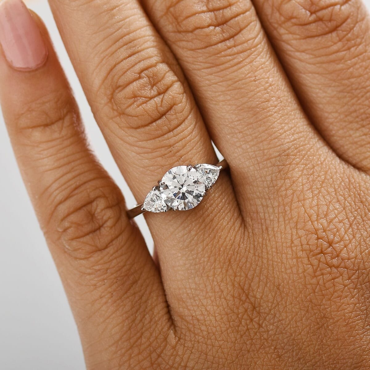 Luxuriant Lab Grown Diamond E-F VS 2.40 ctw Ring in 950 Platinum (Size 10.0) image number 2