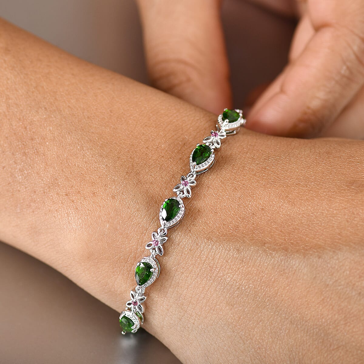 D'Joy Chrome Diopside and Orissa Rhodolite Garnet 7.20 ctw Butterfly Bracelet in Rhodium Over Sterling Silver (8.00 In) image number 2