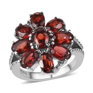 Mozambique Garnet 5.00 ctw Ring in Stainless Steel (Size 10.0)