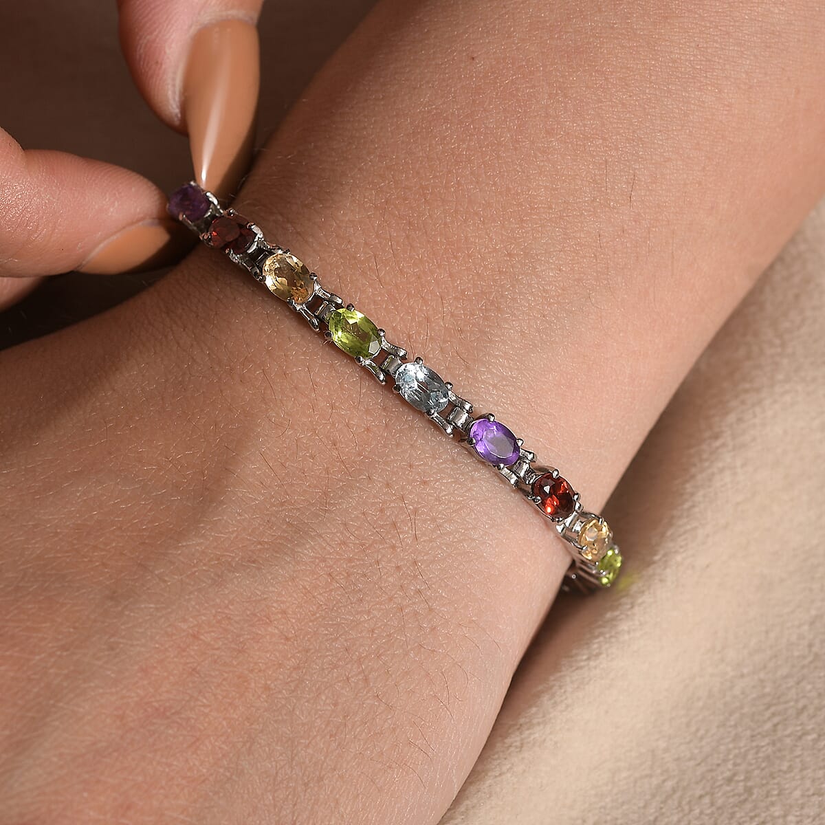 Mozambique Garnet and Multi Gemstones 8.20 ctw Bracelet in Stainless Steel (6.50 In) image number 2