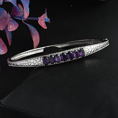 African Amethyst 2.90 ctw Bangle Bracelet in Stainless Steel (7.25 In)