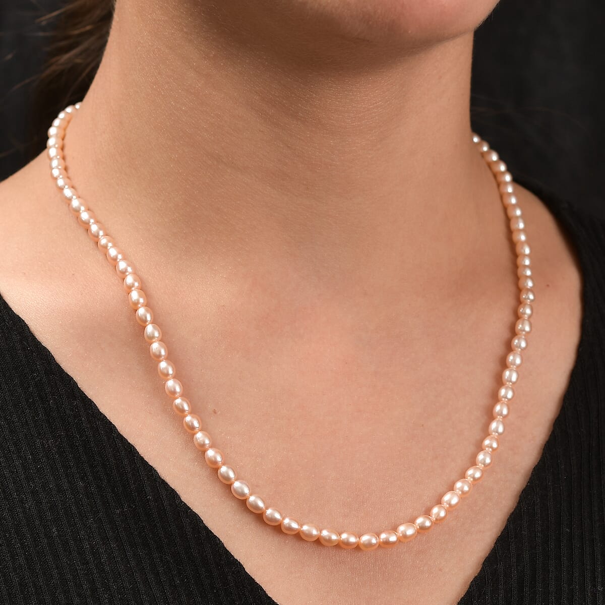 Pink Freshwater Pearl Oval Shape Necklace in 18K Vermeil Yellow Gold Over Sterling Silver 18 Inches image number 2
