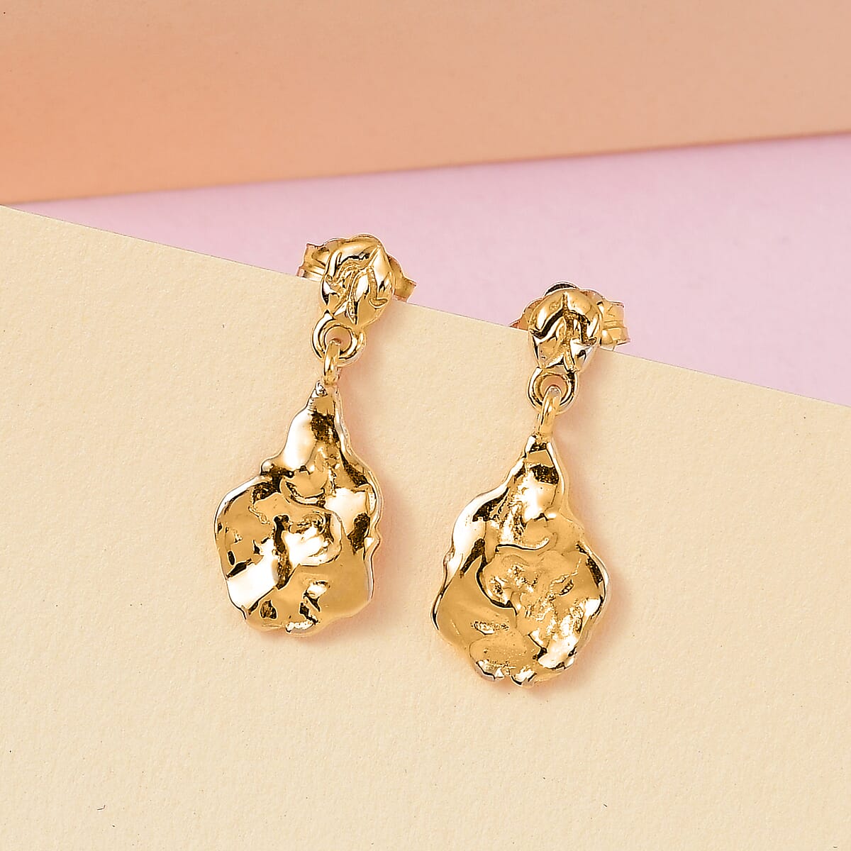 Nugget Earrings in 18K Yellow Gold 2.50 Grams (Del. in 10-12 Days) image number 1