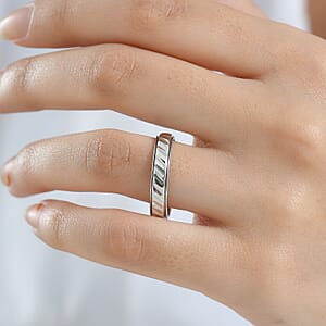 D'Joy Diamond-cut Band Ring in Rhodium Over Sterling Silver (Size 9.5) 3.20 Grams