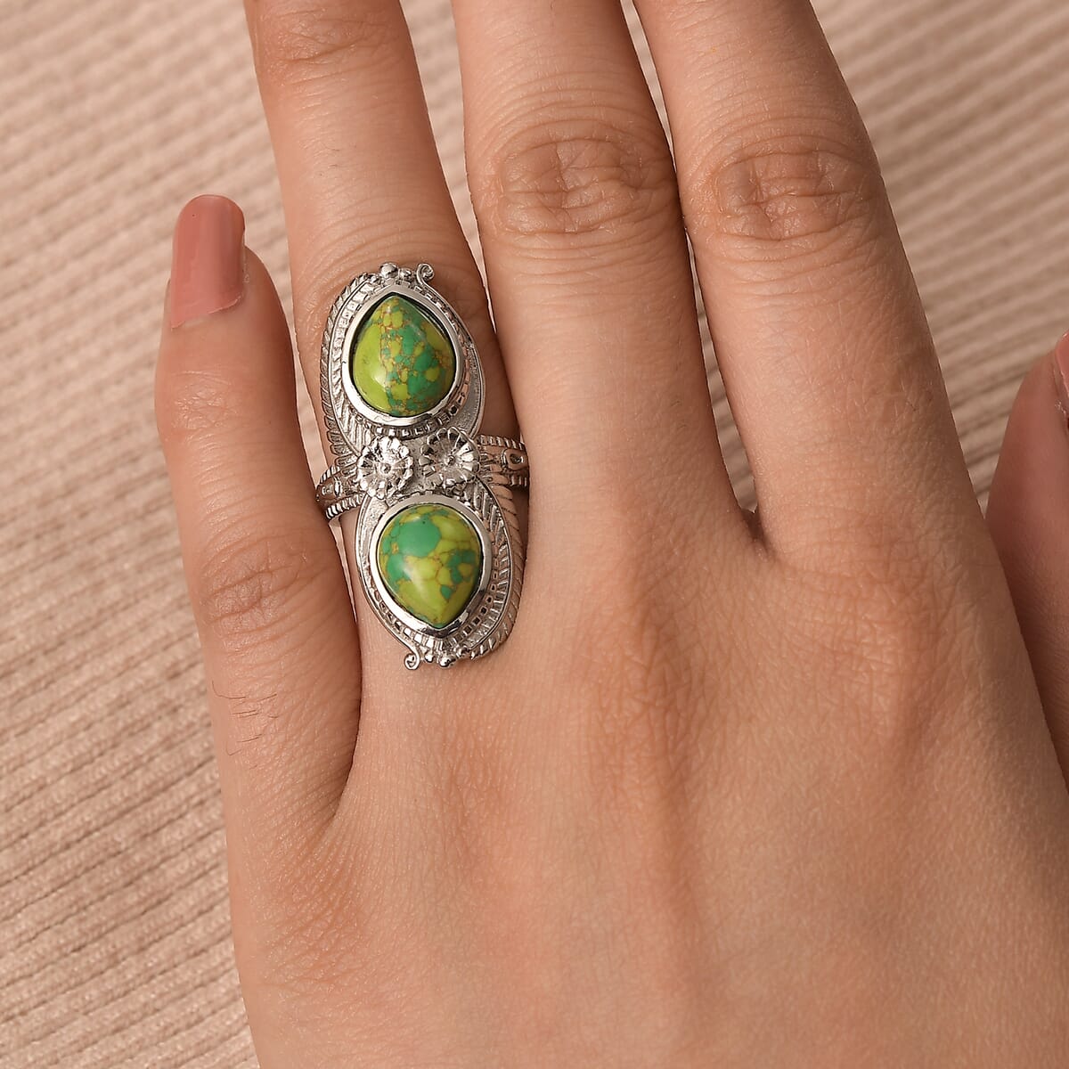 Mojave Green Turquoise 6.85 ctw Fancy Ring in Stainless Steel (Size 10.0) image number 2