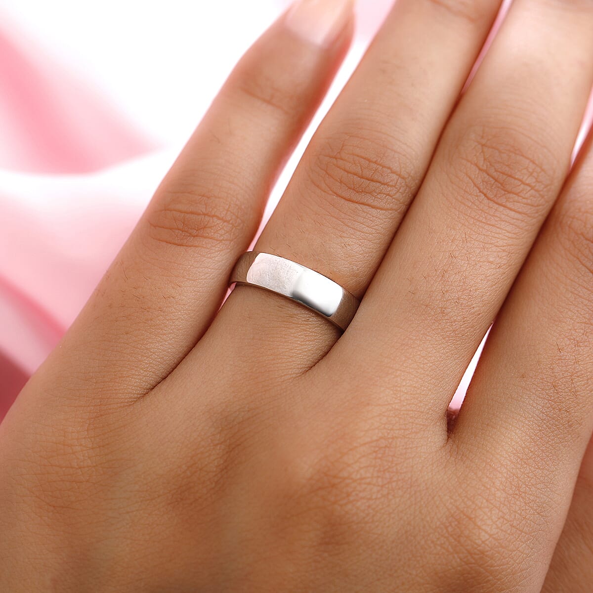 D'Joy Band Ring in 14K White Gold (Size 11.5) 6.5 Grams (Del. in 10-12 Days) image number 2