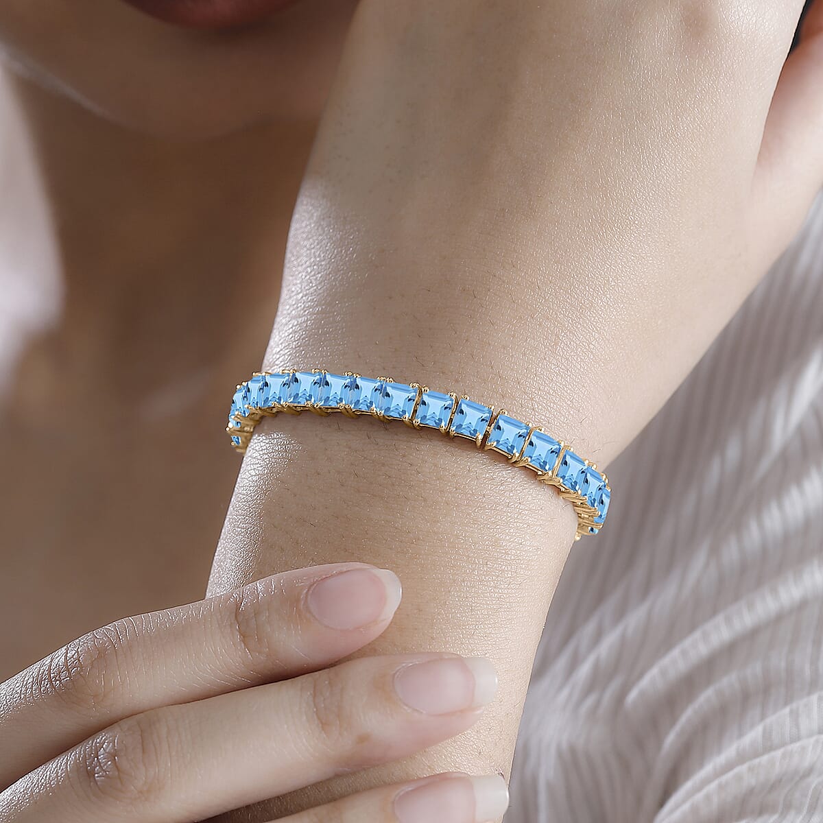 D'Joy Sky Blue Topaz 21.50 ctw Tennis Bracelet in 18K Vermeil Yellow Gold Over Sterling Silver (7.25 In) image number 1