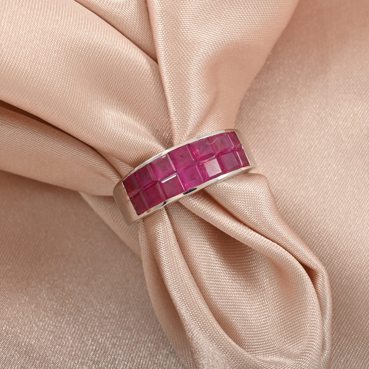Luxoro AAA Royal Ruby 2.90 ctw Ring in 14K Yellow Gold (Size 10.0) 4.4 GramsLuxoro AAA Royal Ruby 2.90 ctw Ring in 14K Yellow Gold (Size 10.0) 4.4 Grams image number 1