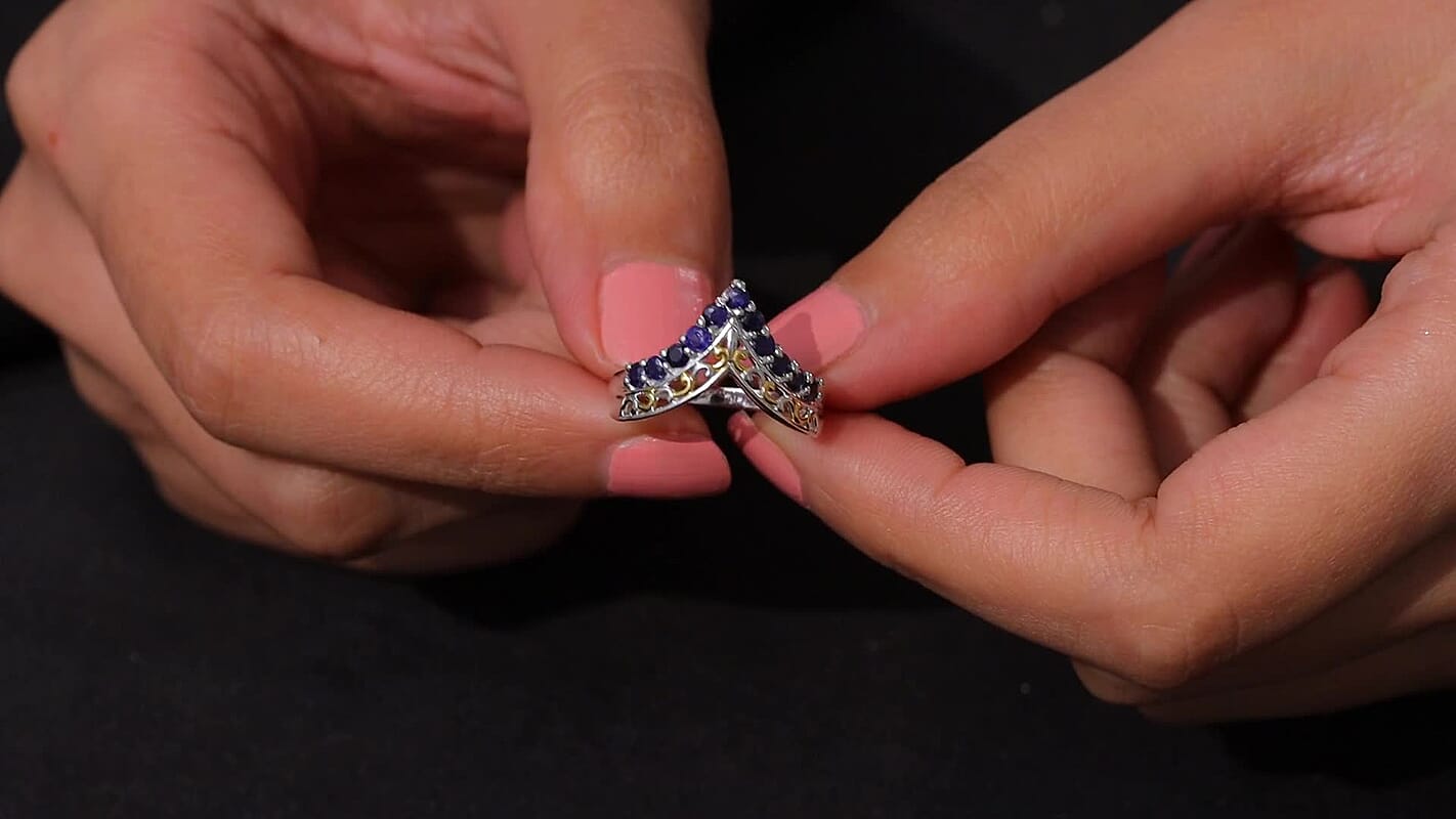 Premium Kanchanaburi Blue Sapphire 1.00 ctw Chevron Ring in Vermeil YG and Rhodium Over Sterling Silver (Size 10.0)