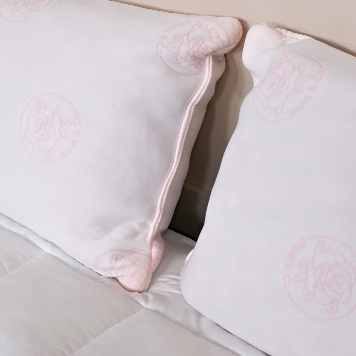 Supreme Living 2pc Memory Foam Rose Infused Pillows -Standard image number 3