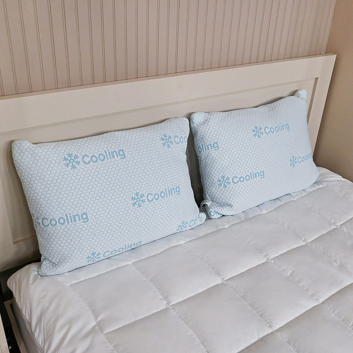 Supreme Living 2pc Memory Foam Cooling Infused Pillows -Standard image number 1