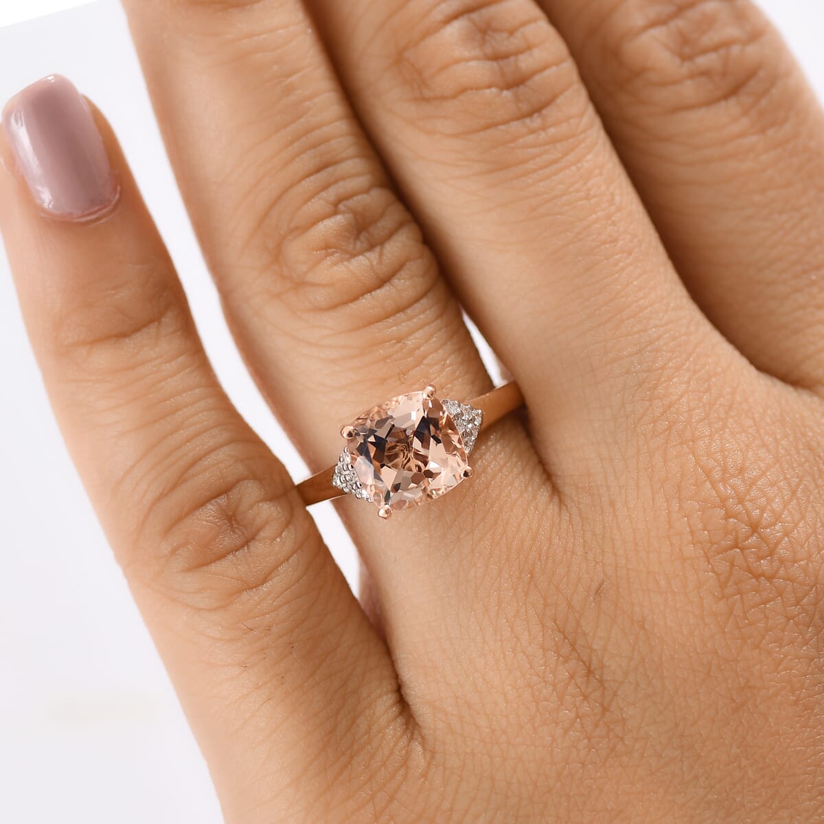 Certified & Appraised Luxoro 10K Rose Gold AAA Marropino Morganite, Diamond (G-H, I2) Ring (Size 10.0) (Del. in 10-15 Days) 3.21 ctw image number 1