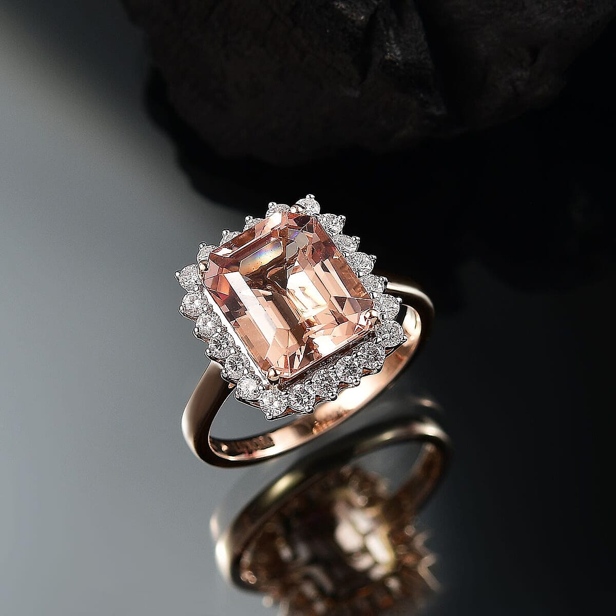 Certified & Appraised Luxoro AAA Marropino Morganite and G-H I2 Diamond 6.43 ctw Ring in 10K Rose Gold (Size 6.0) (Del. in 10-15 Days) image number 1