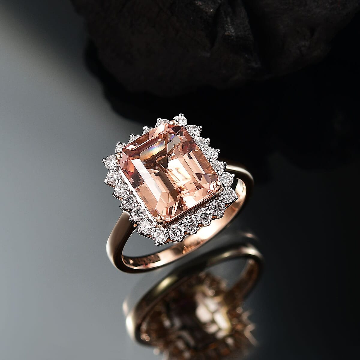 Certified & Appraised Luxoro AAA Marropino Morganite and G-H I2 Diamond 6.43 ctw Ring in 10K Rose Gold (Size 7.0) (Del. in 10-15 Days) image number 1
