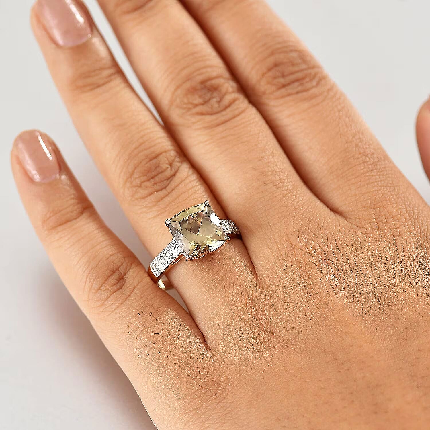 Certified & Appraised Luxoro AAA Turkizite and G-H I2 Diamond 6.04 ctw Ring in 14K Yellow Gold (Size 6.0) 4.48 Grams