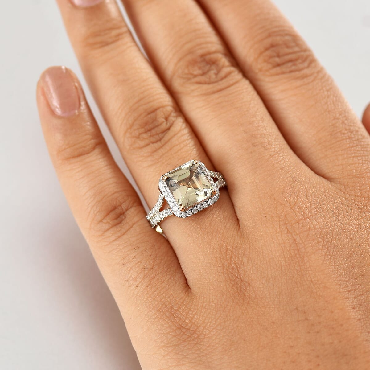 Certified & Appraised Luxoro AAA Asscher Cut Turkizite and G-H I2 Diamond 4.68 ctw Ring in 14K Yellow Gold (Size 10.0) 4.15 Grams (Del. in 10-15 Days) image number 2