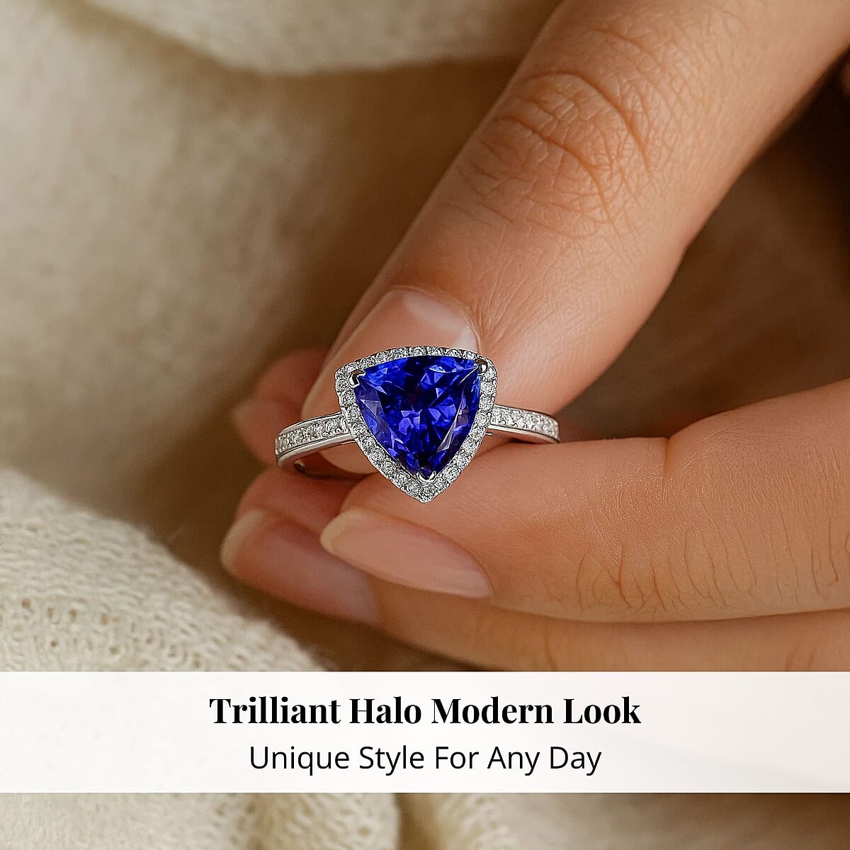 Certified & Appraised Rhapsody AAAA Tanzanite and E-F VS Diamond 4.22 ctw Ring in 950 Platinum (Size 8.5) 7.57 Grams image number 4