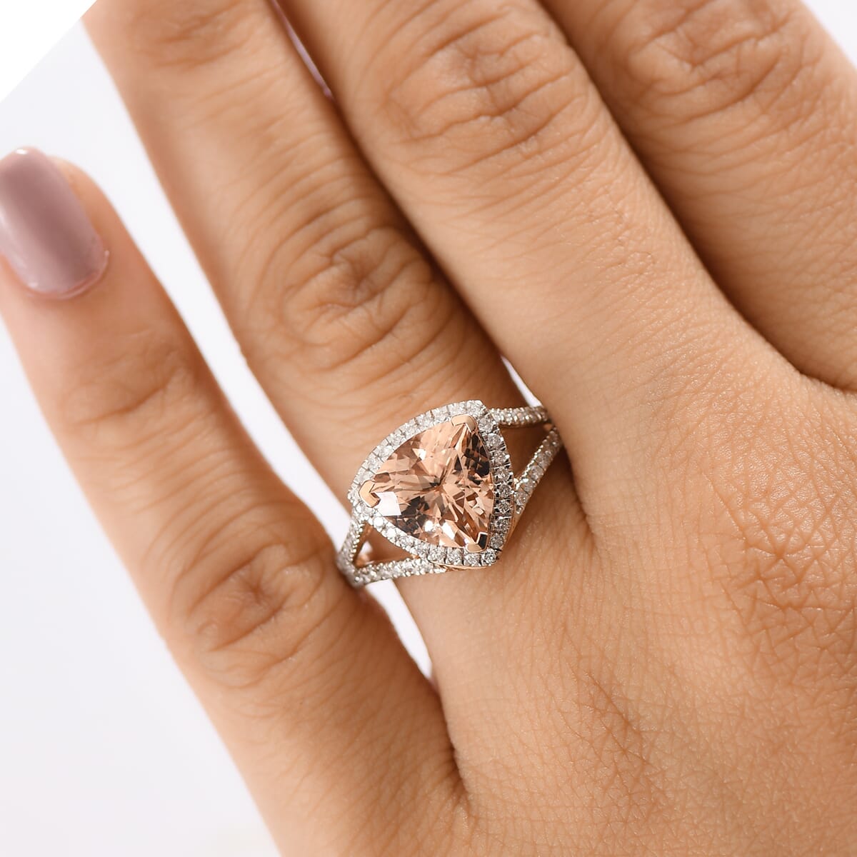Certified & Appraised Luxoro AAA Marropino Morganite and G-H I2 Diamond 3.50 ctw Ring in 10K Rose Gold (Size 10.0) 4.20 Grams (Del. in 10-15 Days)  image number 1