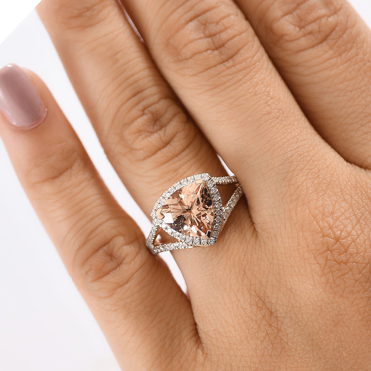 Certified & Appraised Luxoro AAA Marropino Morganite and G-H I2 Diamond 3.50 ctw Ring in 10K Rose Gold (Size 9.0) 4.20 Grams (Del. in 10-15 Days)  image number 1